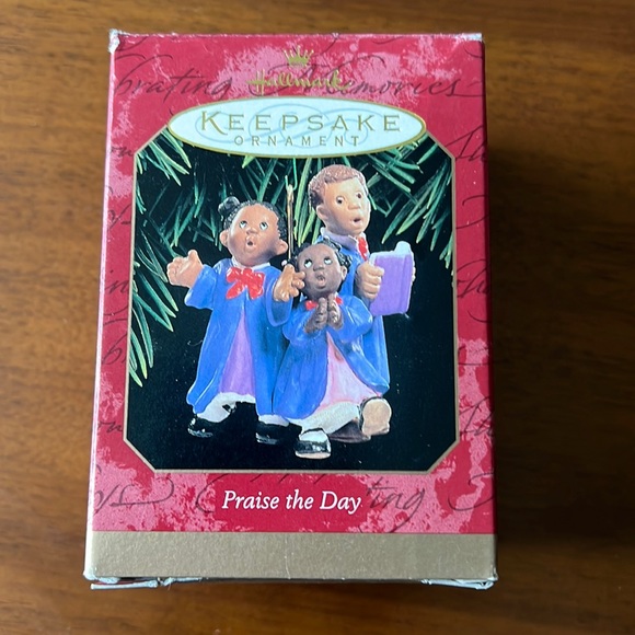 Hallmark Ornament- Praise the Day - Picture 1 of 2